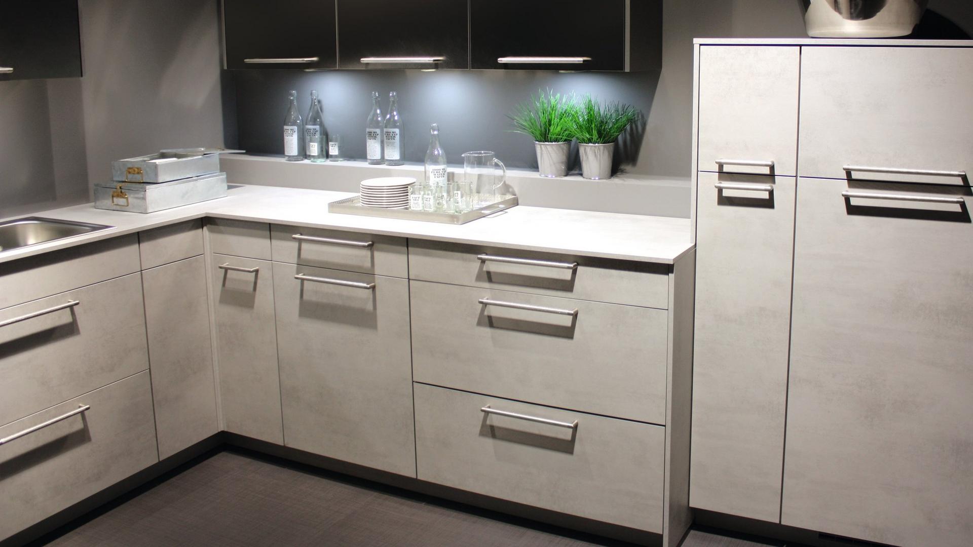Concrete Art White